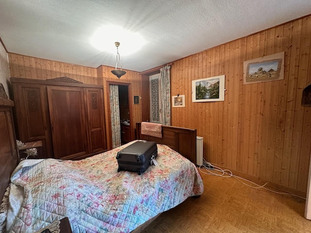 Maison - 280 m² - 10 pièces