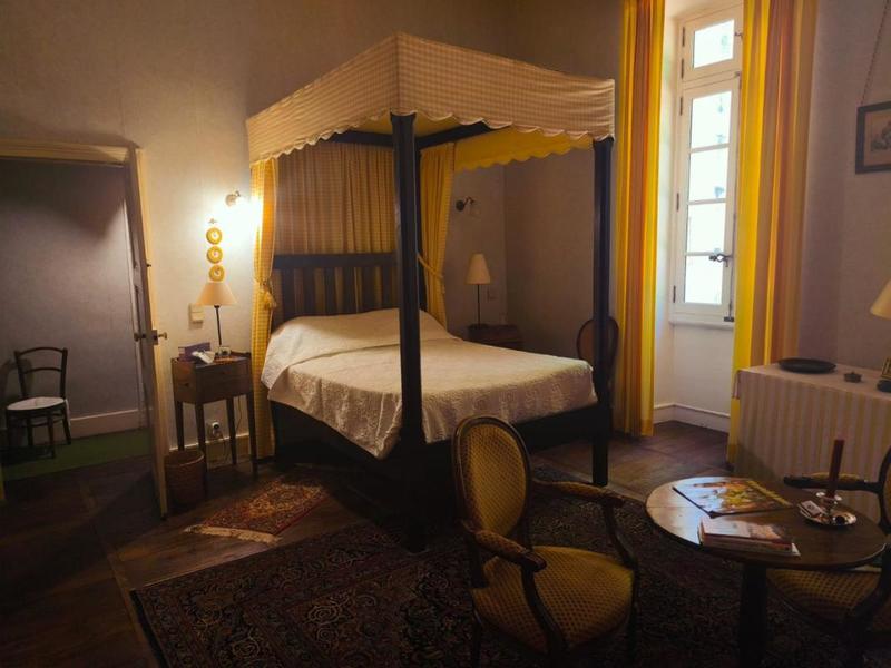 Château - 870 m² - 43 pièces