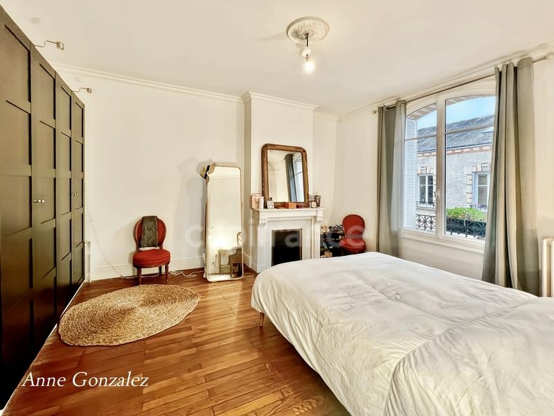 Maison bourgeoise - 200 m² - 8 pièces