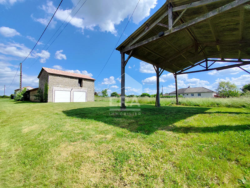 Maison - 221 m² - 8 pièces