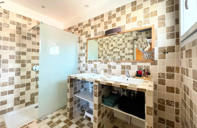 Maison traditionnelle - 155 m² - 5 pièces