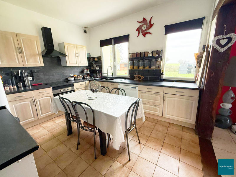 Maison - 170 m² - 7 pièces