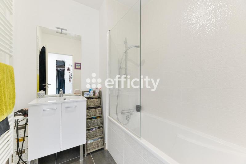 Appartement - 87 m² - 4 pièces