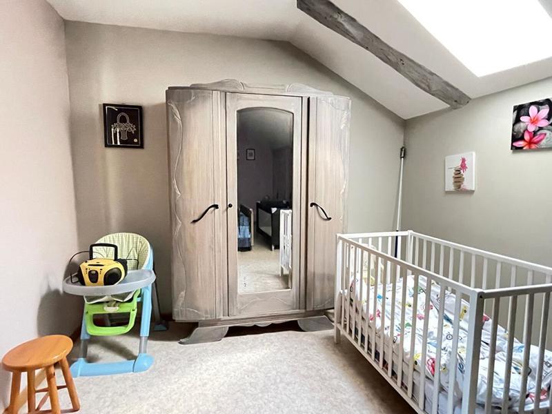 Maison - 212 m² - 8 pièces