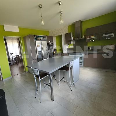 Immeuble - 190 m² - 6 pièces