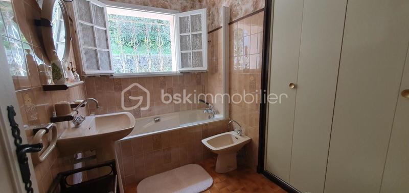 Villa - 179 m² - 6 pièces