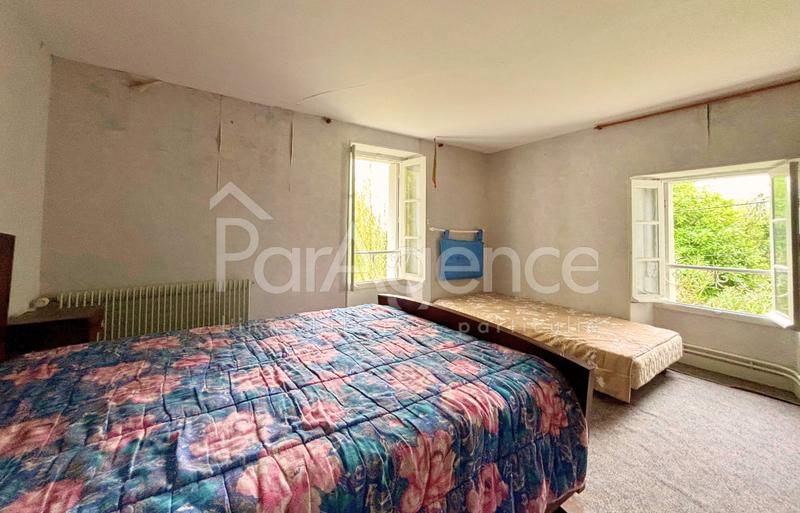 Maison - 253 m² - 14 pièces