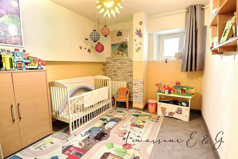 Appartement - 67 m² - 5 pièces