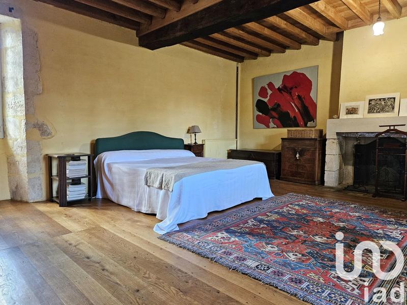 Maison - 365 m² - 7 pièces