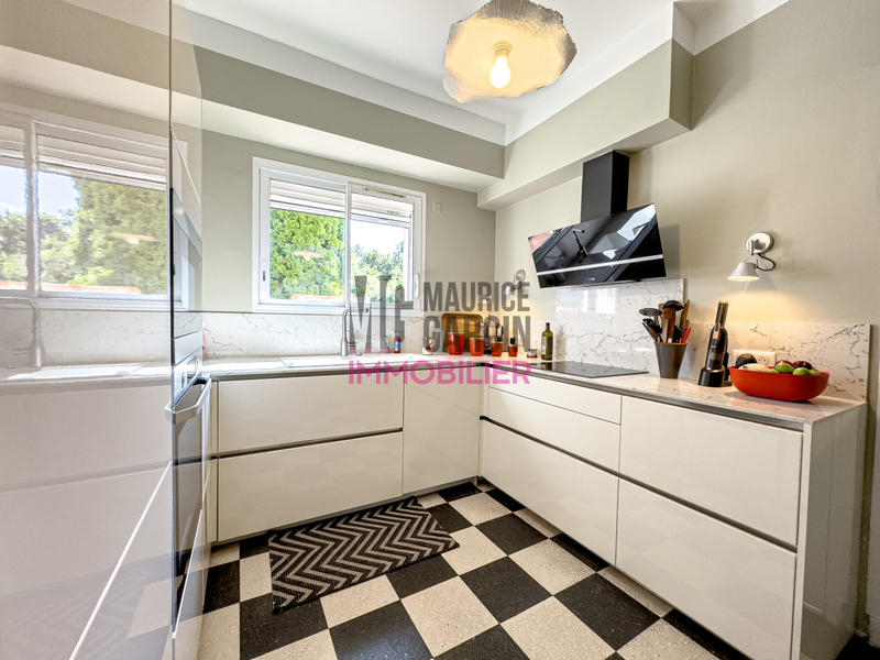 Maison - 196 m² - 6 pièces