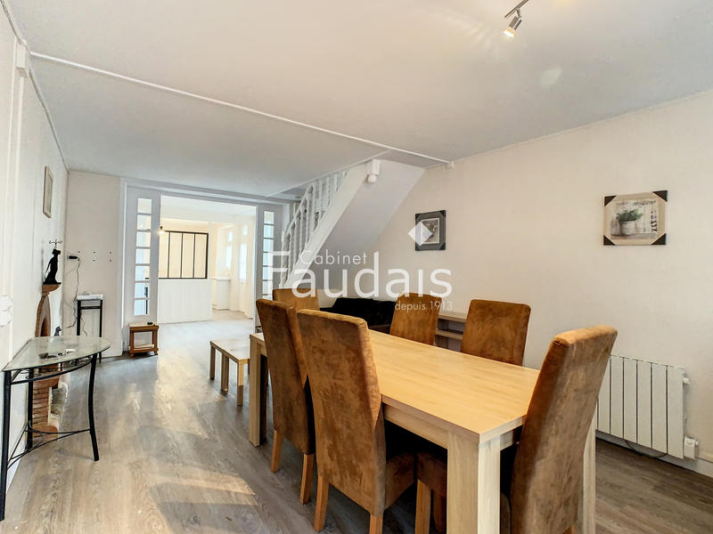 Maison - 101 m² - 5 pièces