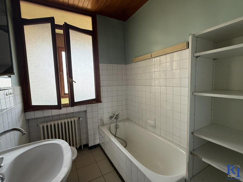 Appartement - 92 m² - 4 pièces