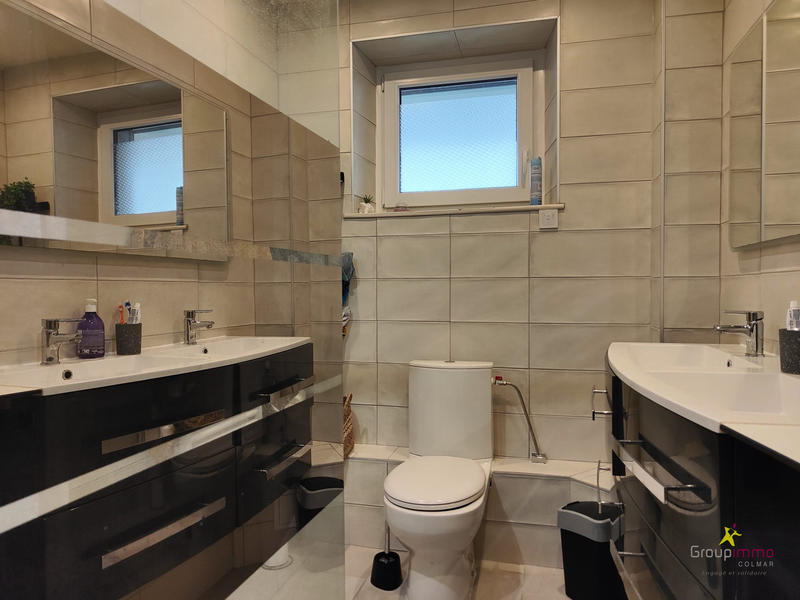 Appartement - 85 m² - 5 pièces