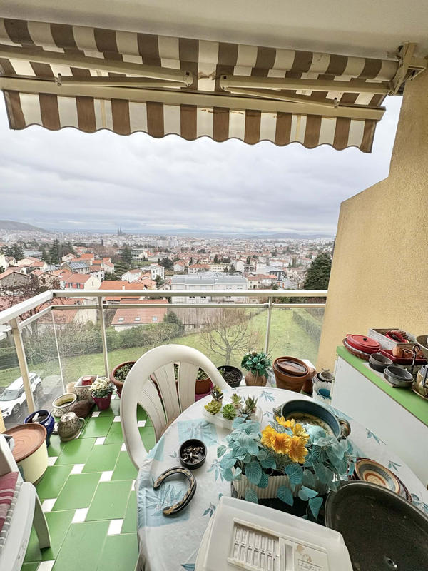 Appartement - 96 m² - 4 pièces