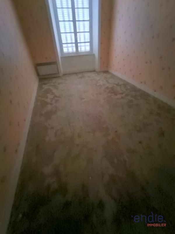 Maison - 500 m² - 20 pièces