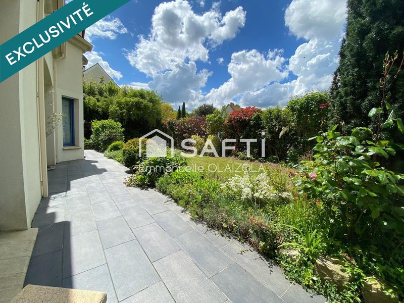 Maison - 172 m² - 9 pièces