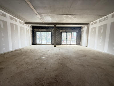 Local commercial - 140 m²