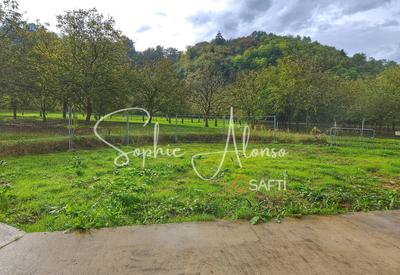 Maison - 243 m² - 7 pièces