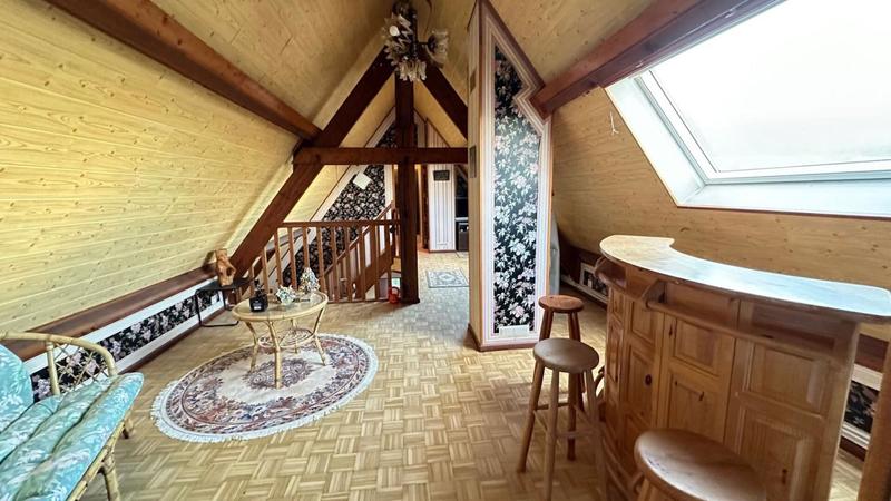 Maison - 230 m² - 9 pièces