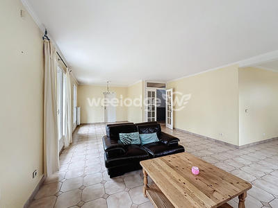 Maison - 155 m² - 7 pièces