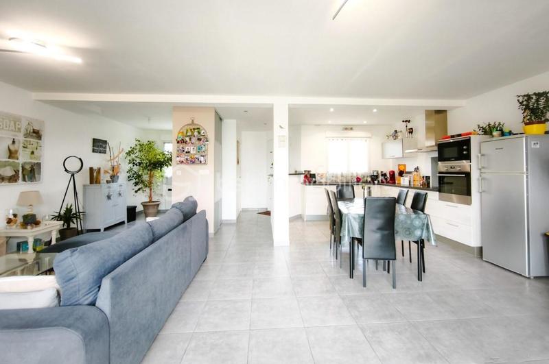 Maison traditionnelle - 134 m² - 7 pièces