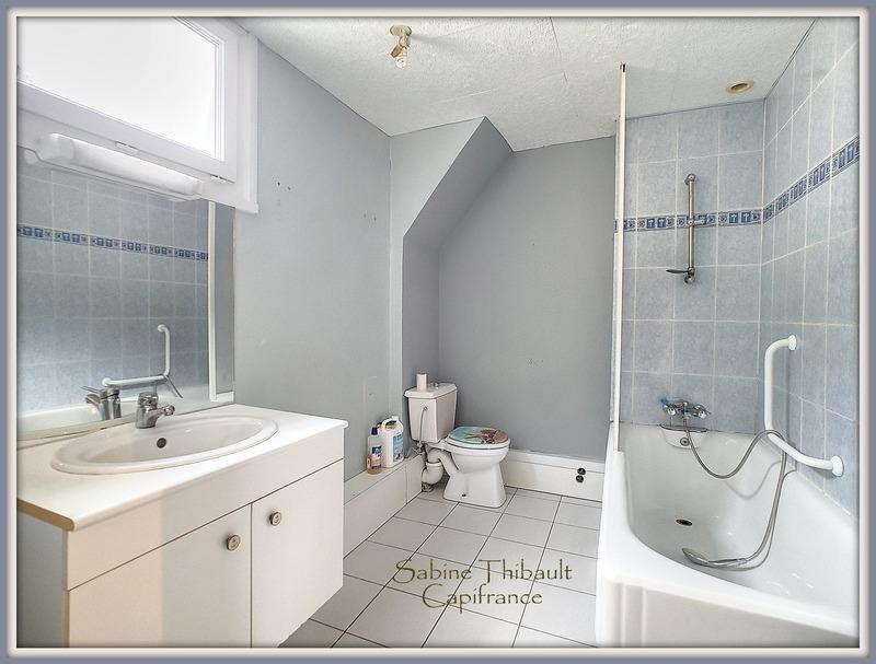 Immeuble - 145 m² - 8 pièces