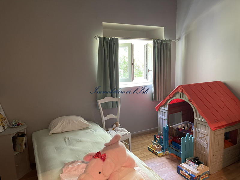 Maison - 230 m² - 9 pièces