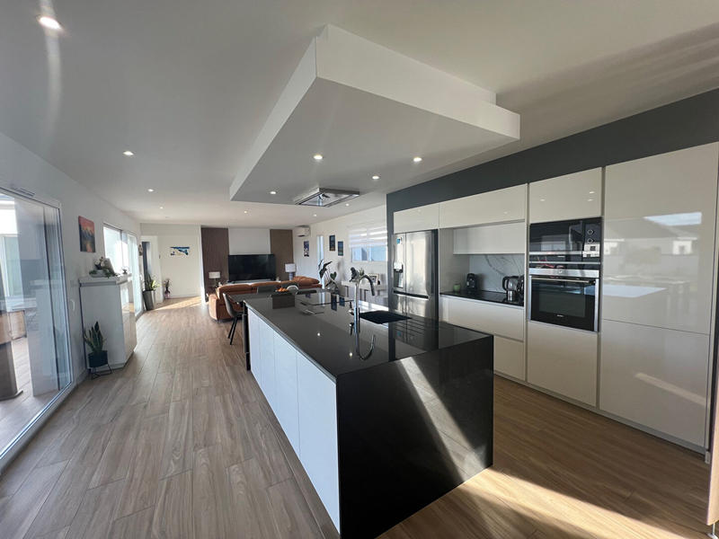 Maison - 147 m² - 6 pièces