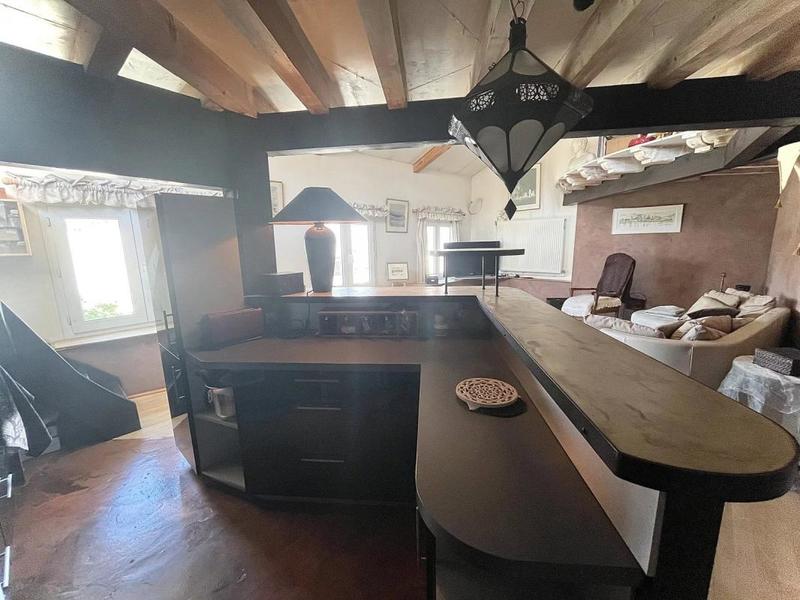 Appartement - 94 m² - 4 pièces