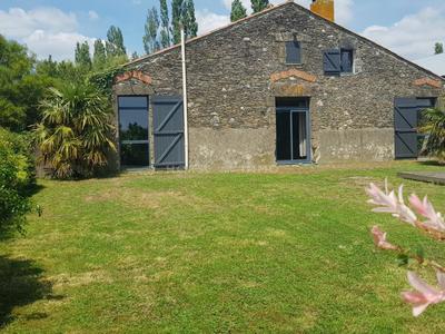 Maison de domaine équestre - 443 m² - 9 pièces