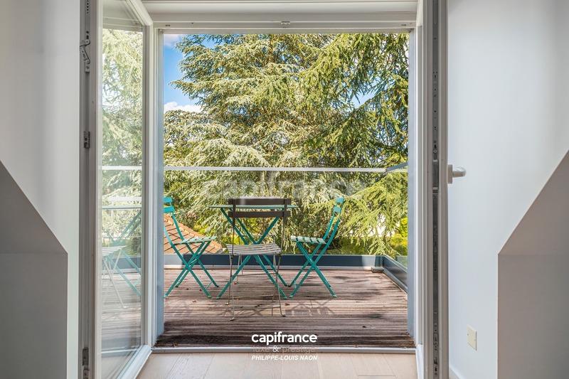 Maison - 196 m² - 8 pièces