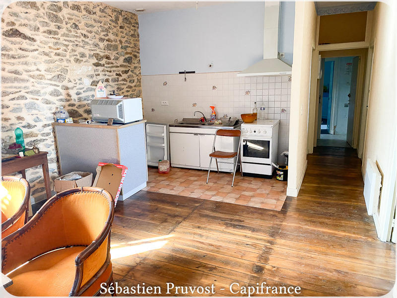 Maison en pierre - 642 m² - 22 pièces