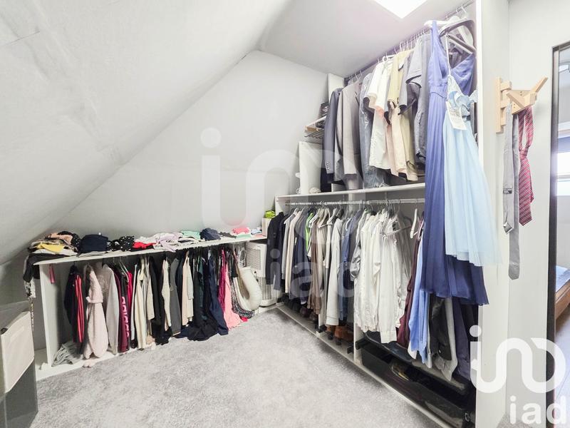 Maison - 198 m² - 8 pièces