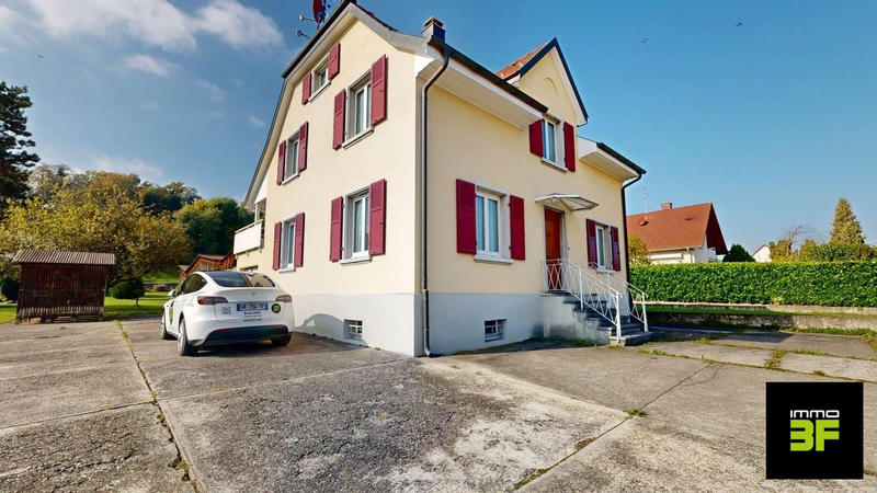 Maison traditionnelle - 150 m² - 6 pièces