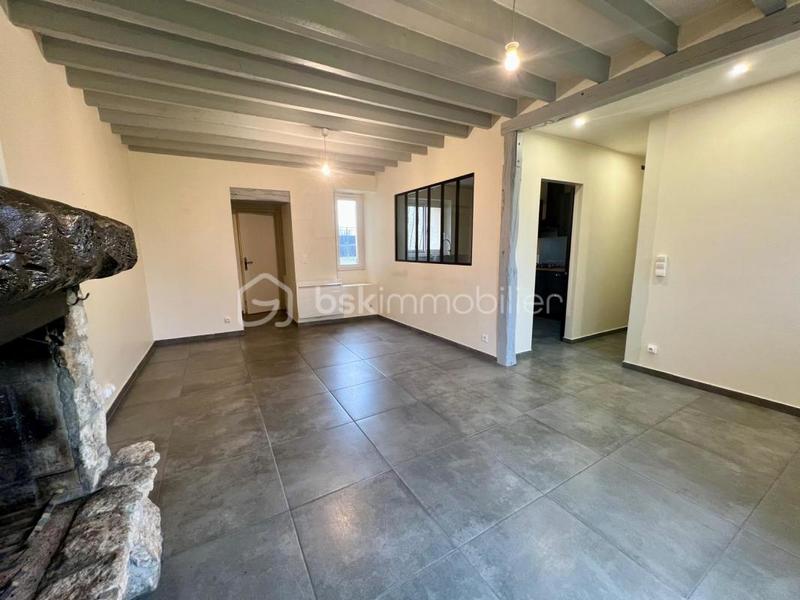 Maison en pierre - 140 m² - 6 pièces