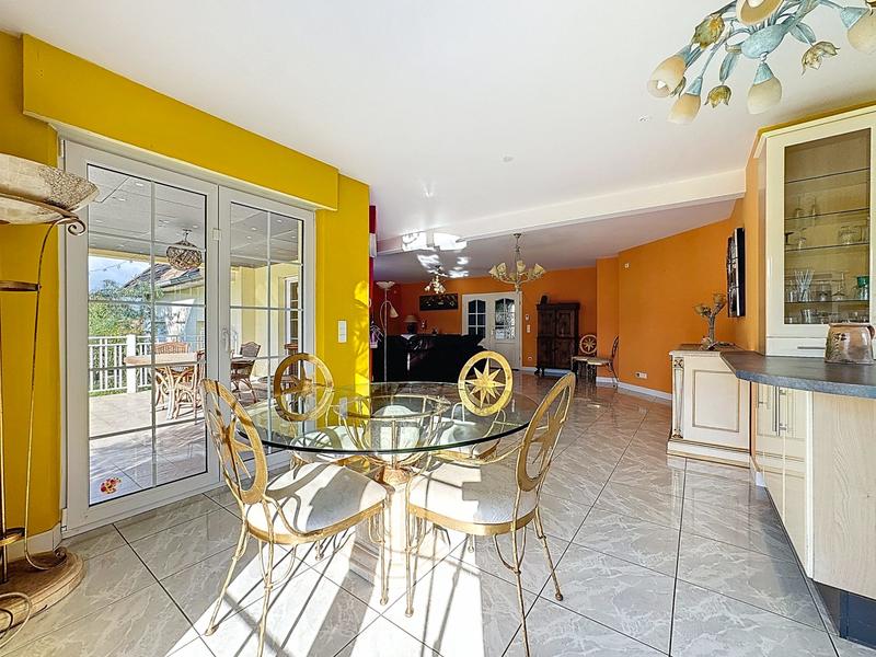 Maison - 193 m² - 7 pièces