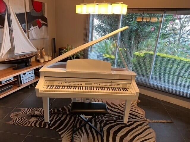 Maison - 240 m² - 6 pièces