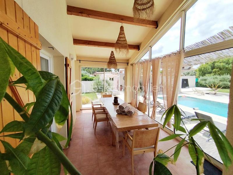 Villa - 219 m² - 8 pièces