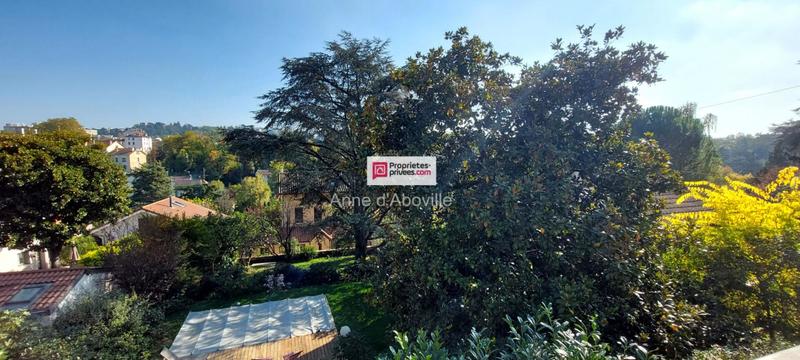 Maison - 190 m² - 8 pièces