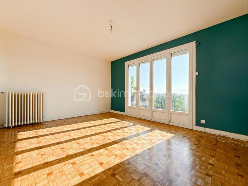 Maison - 141 m² - 7 pièces
