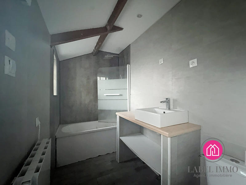 Maison - 111 m² - 6 pièces