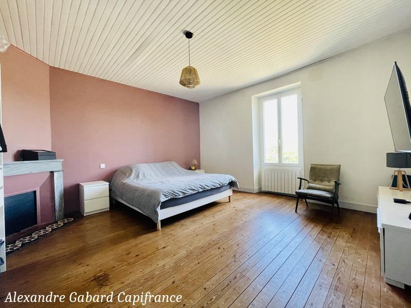 Maison en pierre - 160 m² - 6 pièces