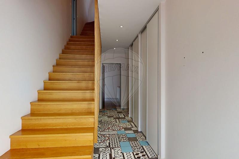 Maison - 194 m² - 6 pièces