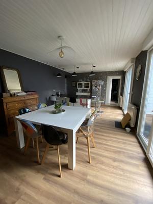 Maison - 200 m² - 9 pièces