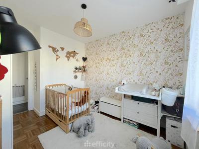 Appartement - 75 m² - 3 pièces