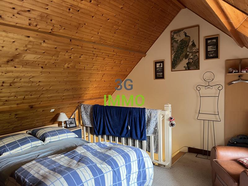 Maison - 255 m² - 9 pièces