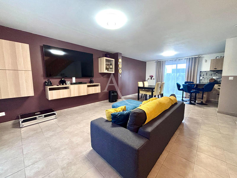 Maison - 106 m² - 6 pièces