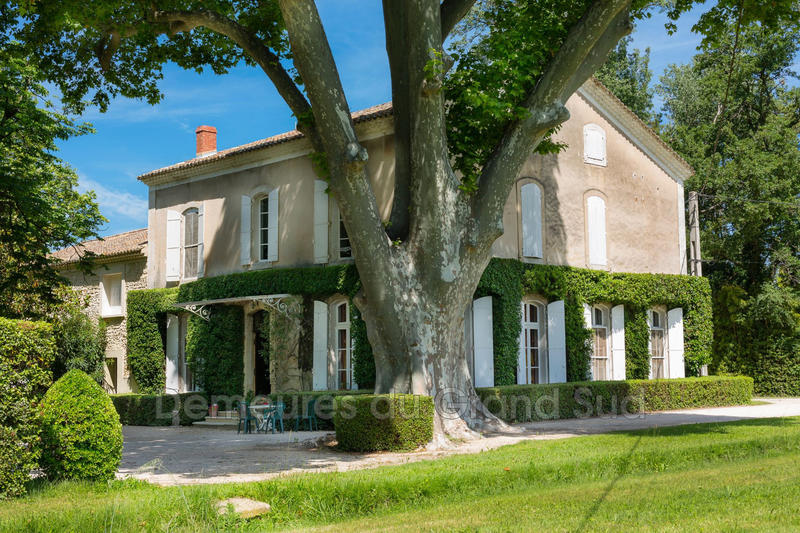 Maison de maîtres - 350 m² - 16 pièces