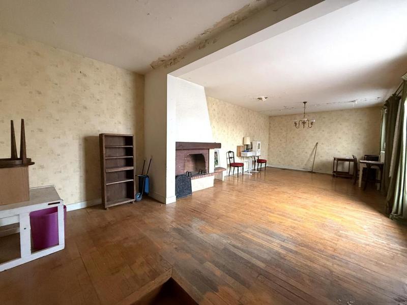 Maison - 93 m² - 5 pièces