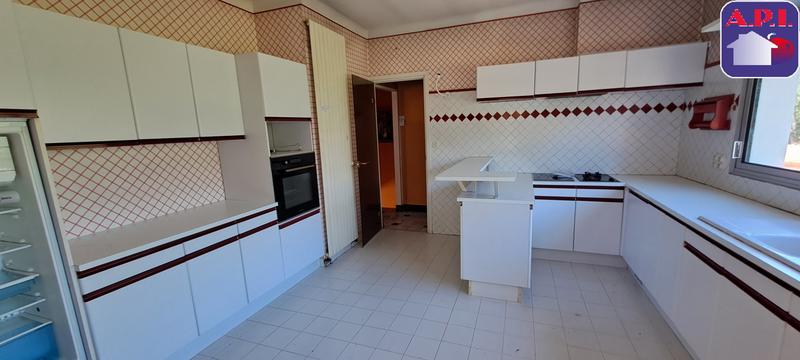 Maison - 244 m² - 8 pièces